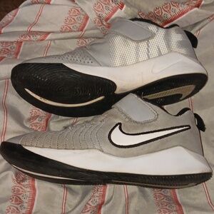 Nike Team Hustle, size 3Y